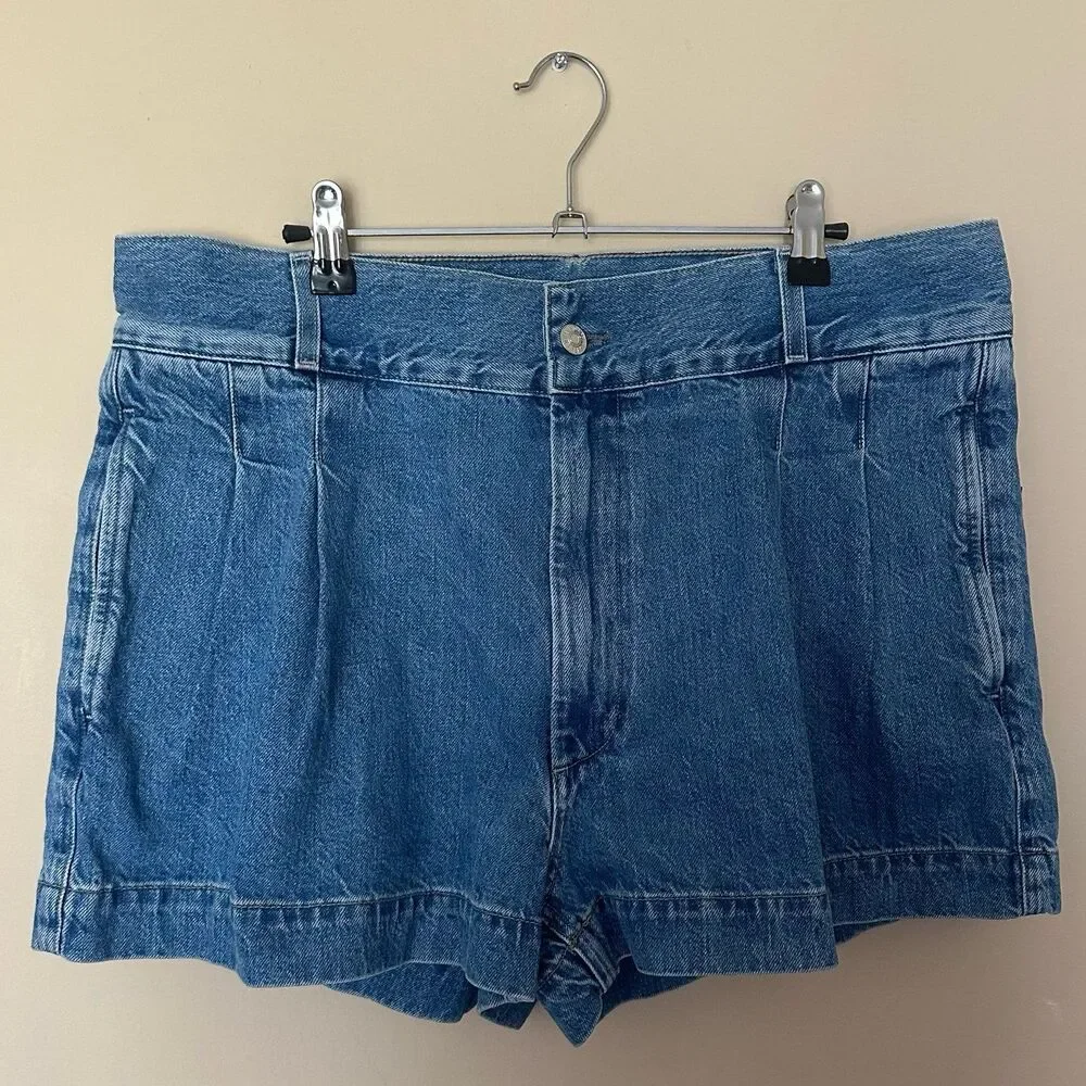 Edwin x Anthropologie Isla Pleated Denim Jean Shorts - Crush Wash - Size 33 NWT